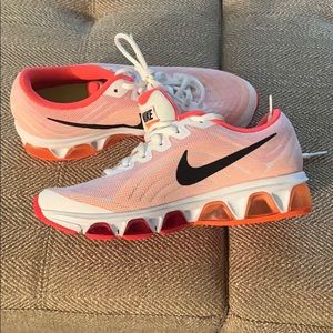 Nike women’s shoe